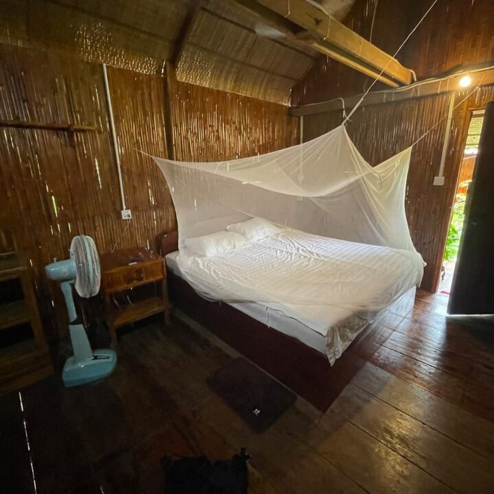 savet family homestay battambag bed